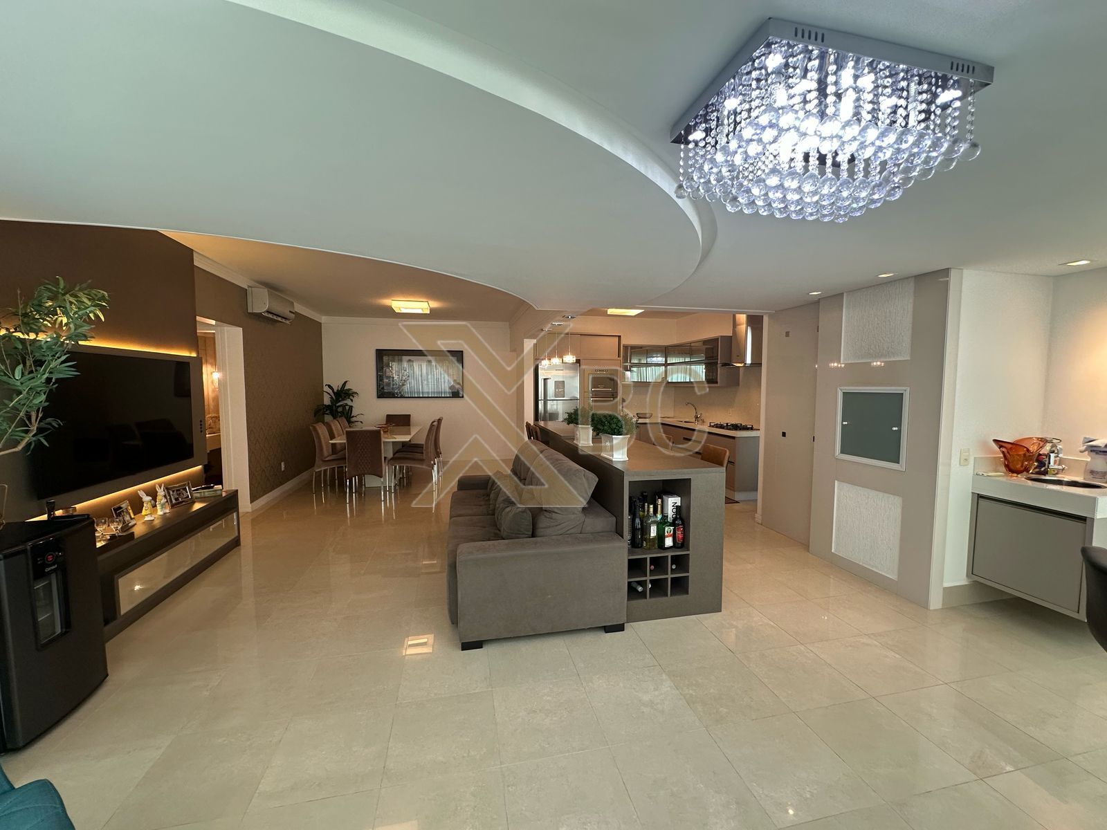 Edifício La Madeson – Apartamento de Alto Padrão em Balneário Camboriú