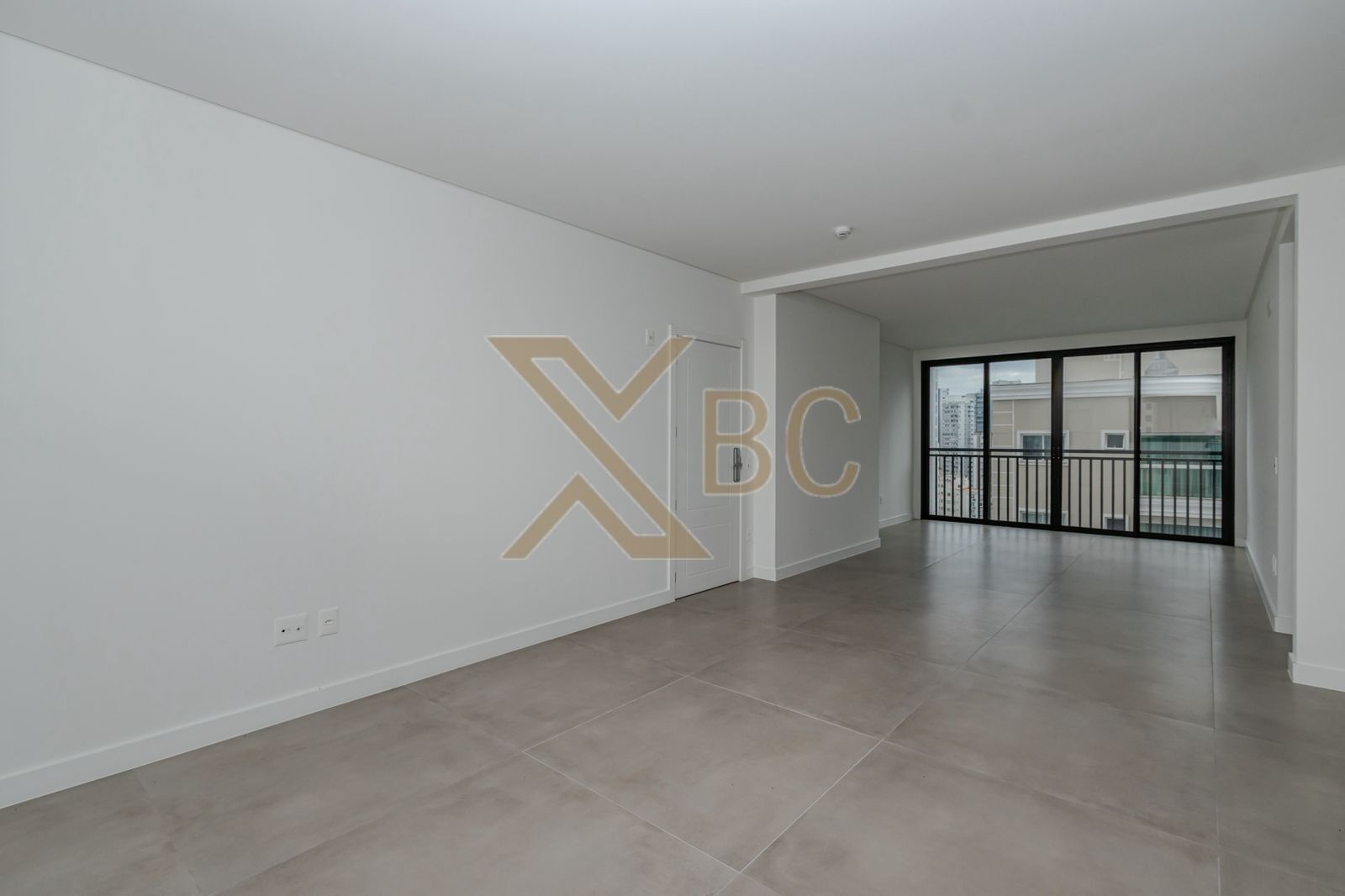 Edifício Sun Beach - Apartamento à venda 4 suítes no Centro