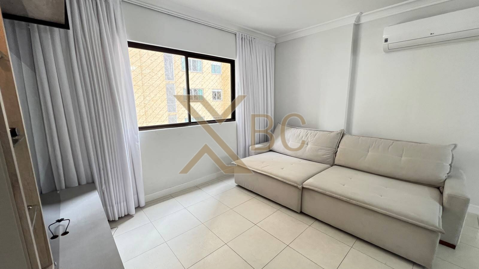 Residencial Akhenaton - Apartamento à venda 3 dormitórios no Centro