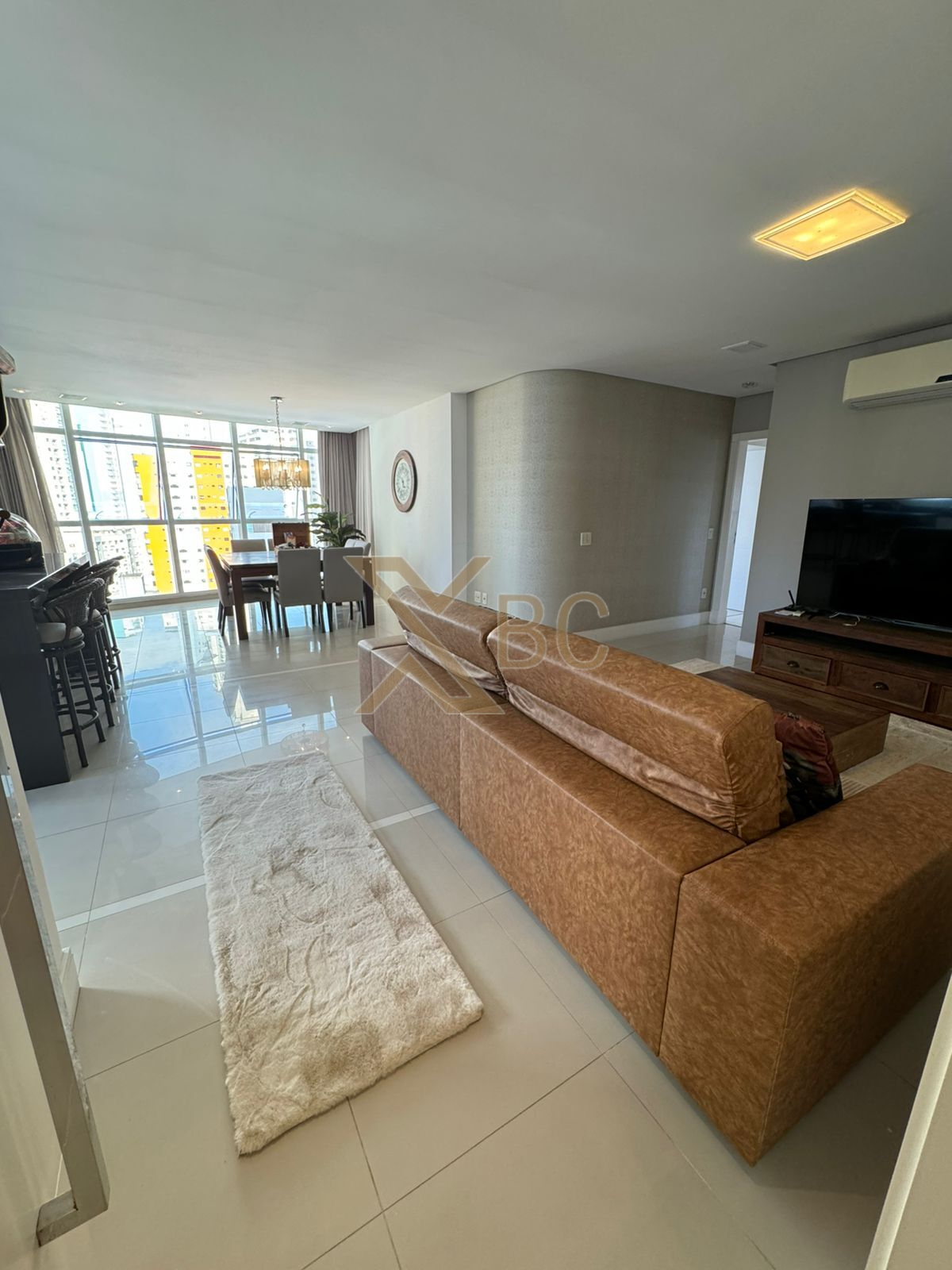 Apartamento 3 dormitórios em Centro Balneário Camboriú