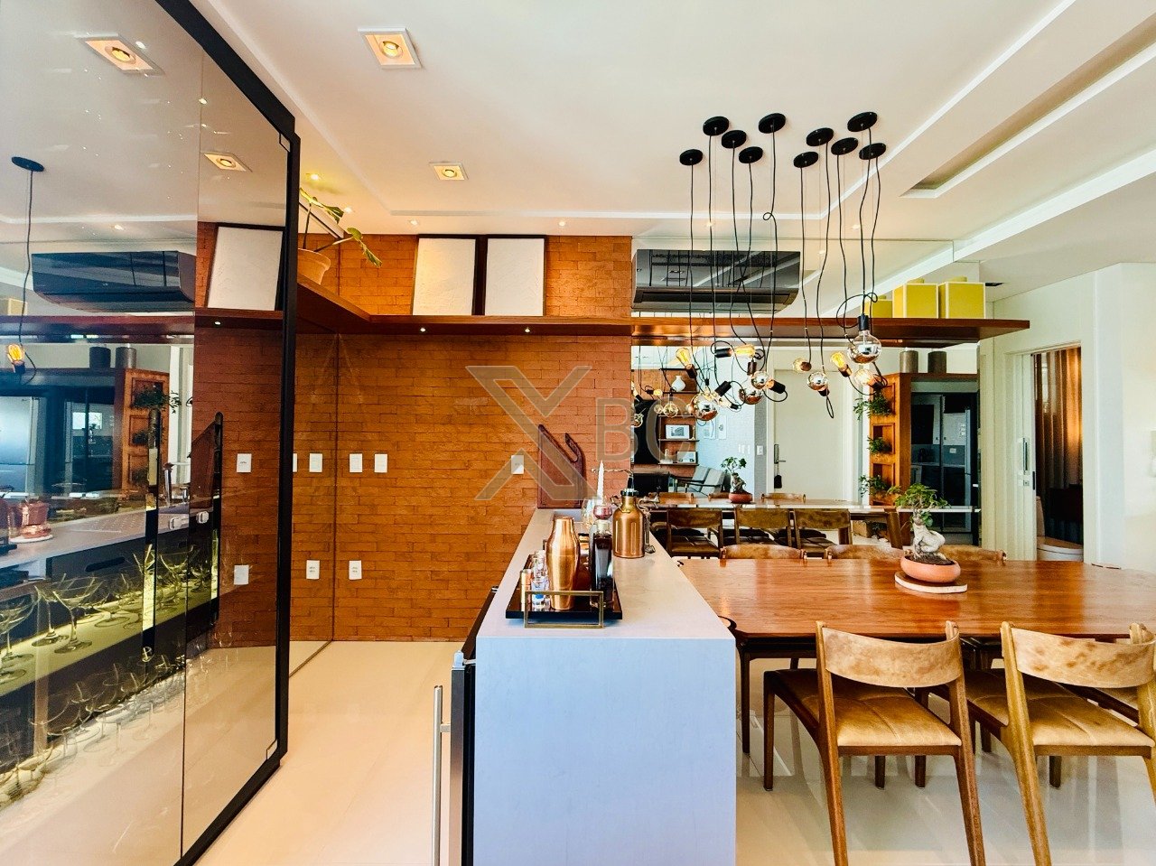 Excelente Apartamento no Edifício Ville Del Acqua no Centro de Balneário Camboriú