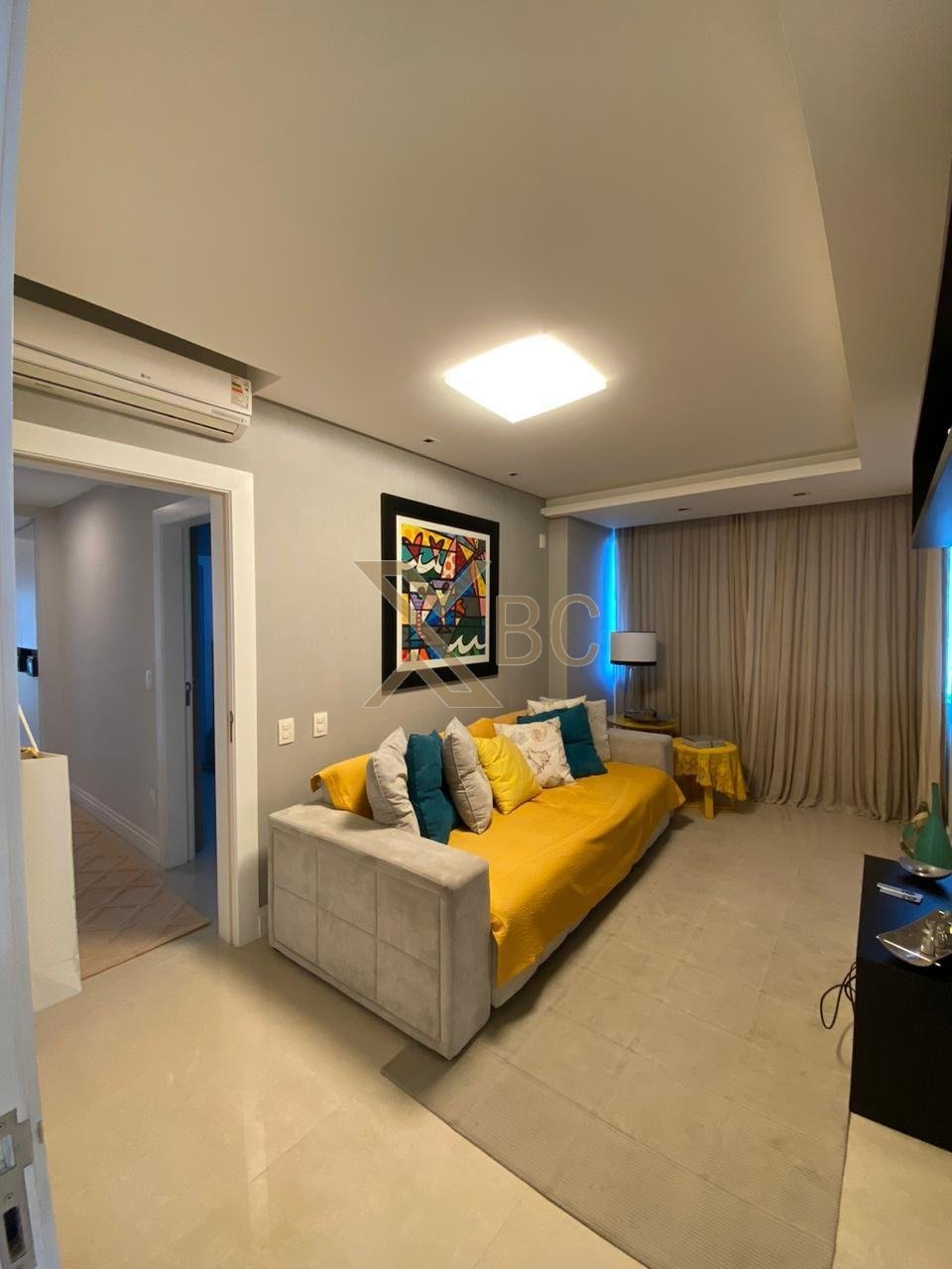 Edifício Barramares - Apartamento Frente Mar na Avenida Atlântica, Balneário Camboriú
