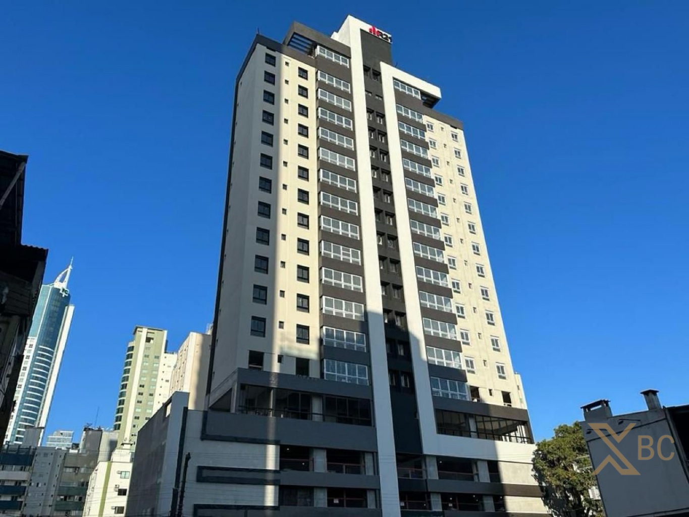 Porto Rotterdam Residence - Apartamento com 3 Suítes à Venda no Centro de Balneário Camboriú