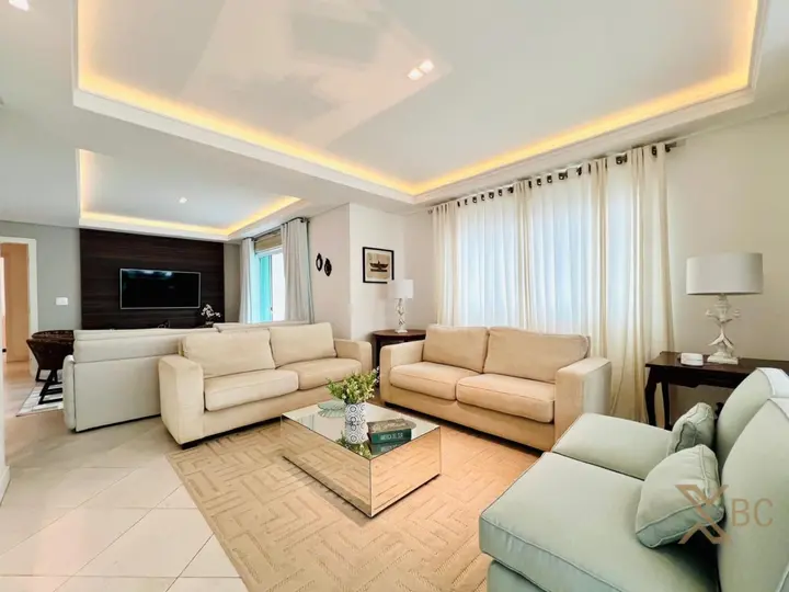 Apartamento no Edifício Petrópolis à Venda | Balneário Camboriú