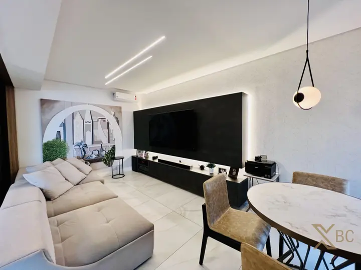 Ocean Breeze - Apartamento com Vista Mar à Venda no Centro de Balneário Camboriú