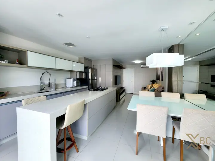 Apartamento à Venda no Edifício Bela Vitta - Ariribá, Balneário Camboriú