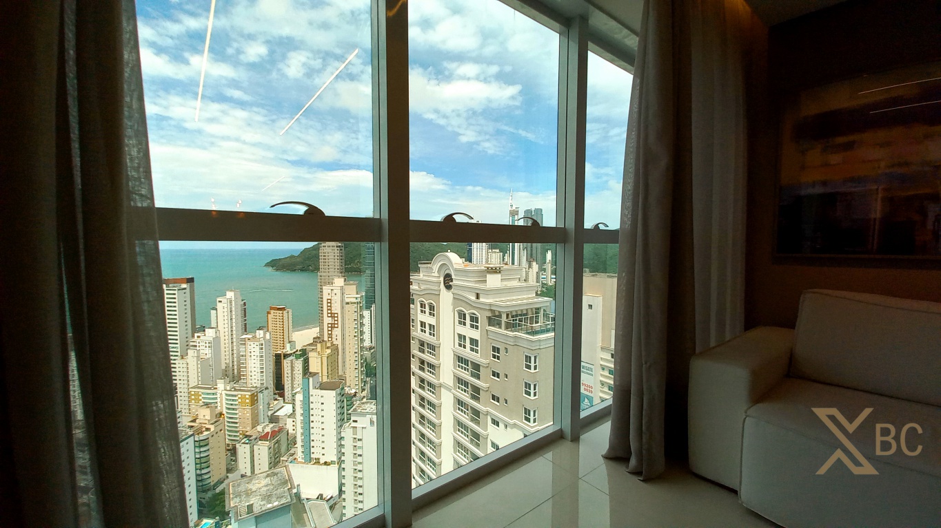 Apartamento Vista Mar à Venda no Phoenix Tower - Barra Sul, Balneário Camboriú