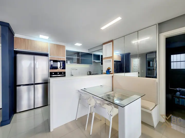 Apartamento Semi mobiliado à venda com 02 suítes e 02 vagas de garagem na Praia dos Amores.