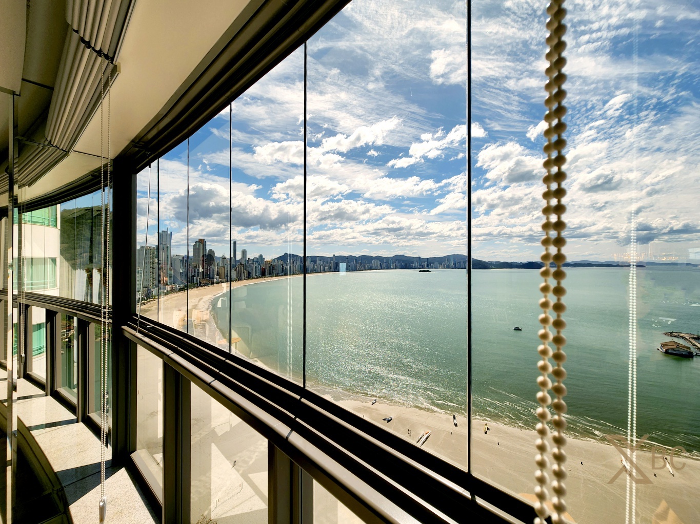 Baturité Lounge House - Apartamento Frente Mar à Venda na Barra Sul - Av. Atlântica, Balneário Camboriú