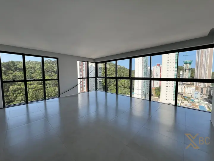 Apartamento à Venda no Edifício Costa Esmeralda - Pioneiros, Balneário Camboriú