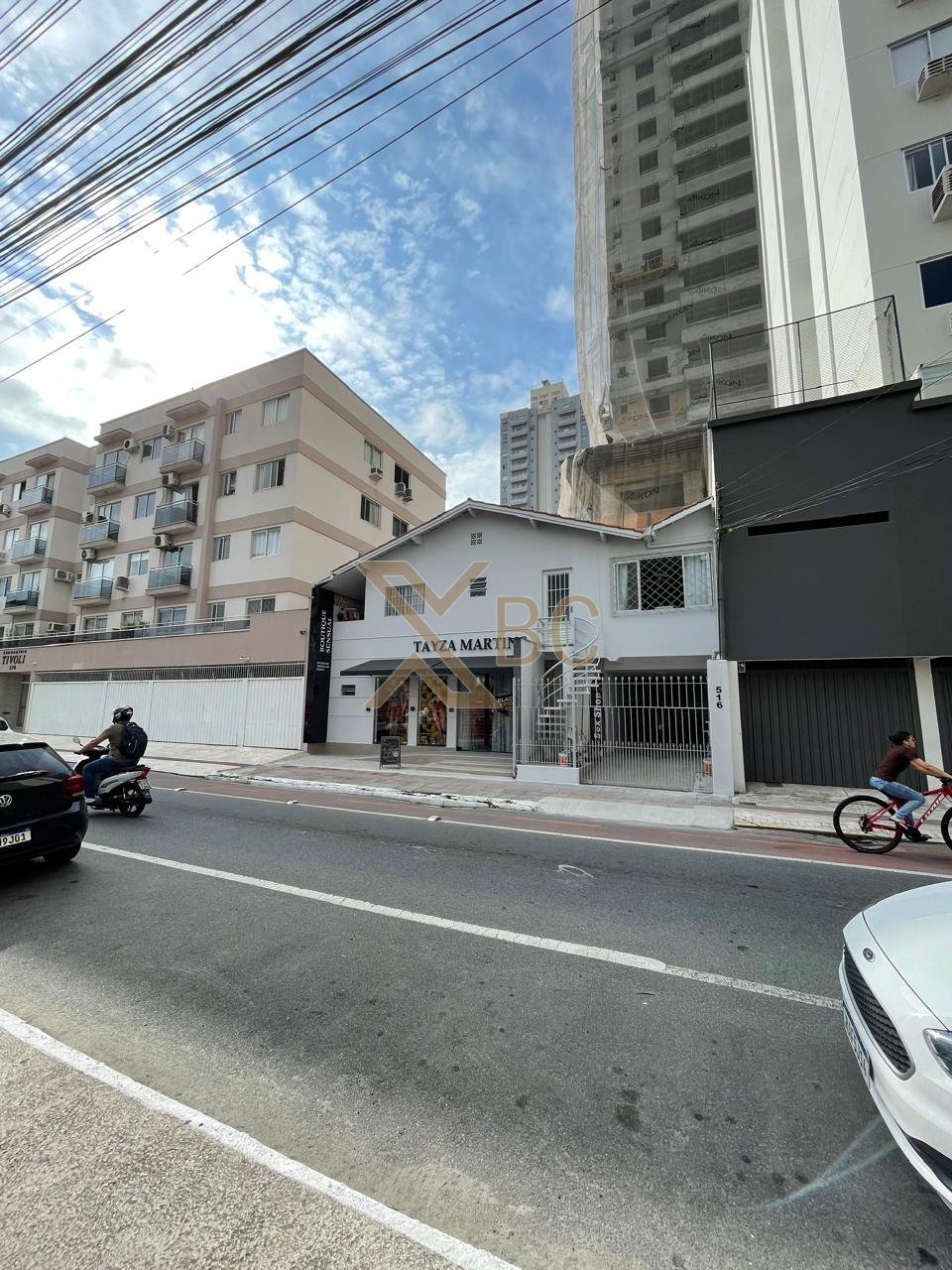 Casa Comercial
