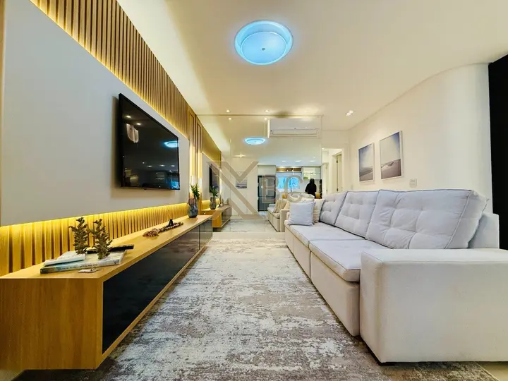 Excelente Apartamento no Edifício Villa di Mare em Balneário Camboriú