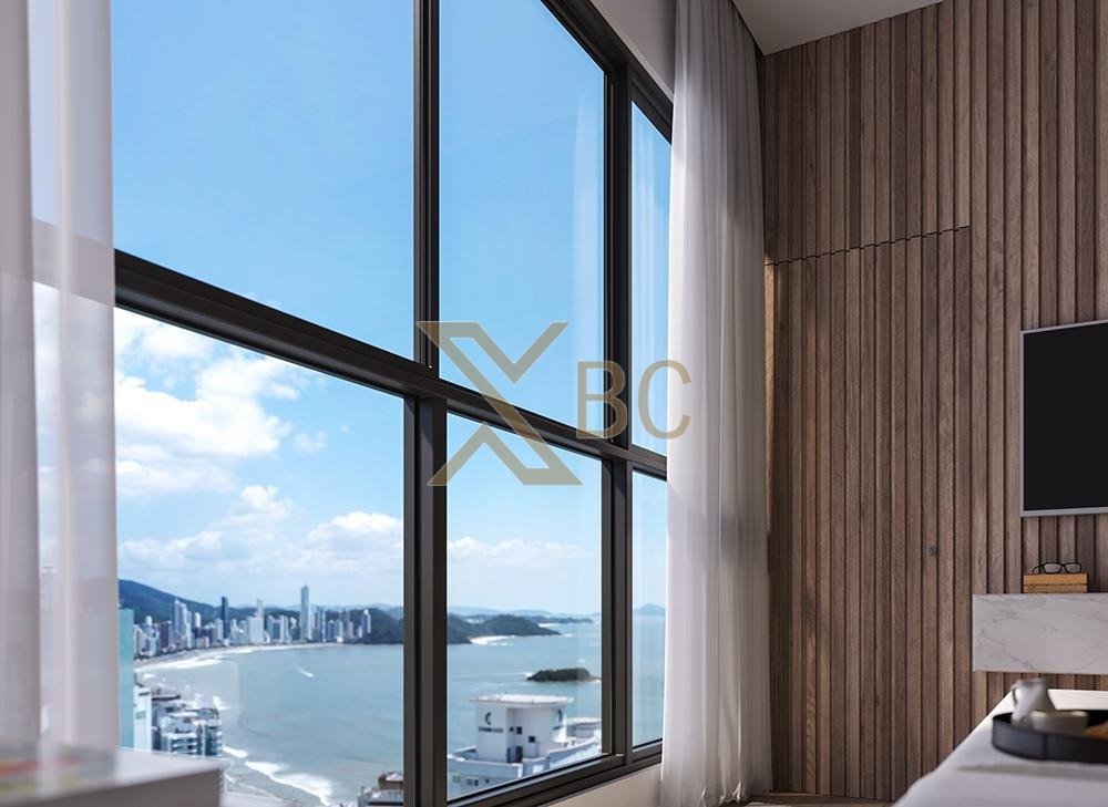 Edifício 135 Jardins - Apartamento com 4 suítes e 3 vagas no Centro de Balneário Camboriú