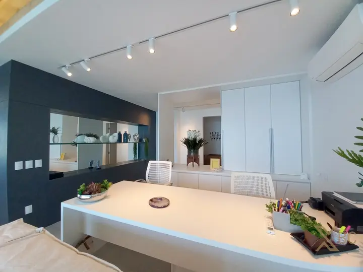 Apartamento frente mar à venda com 315m² privativos, sauna, 05 suítes e 04 vagas