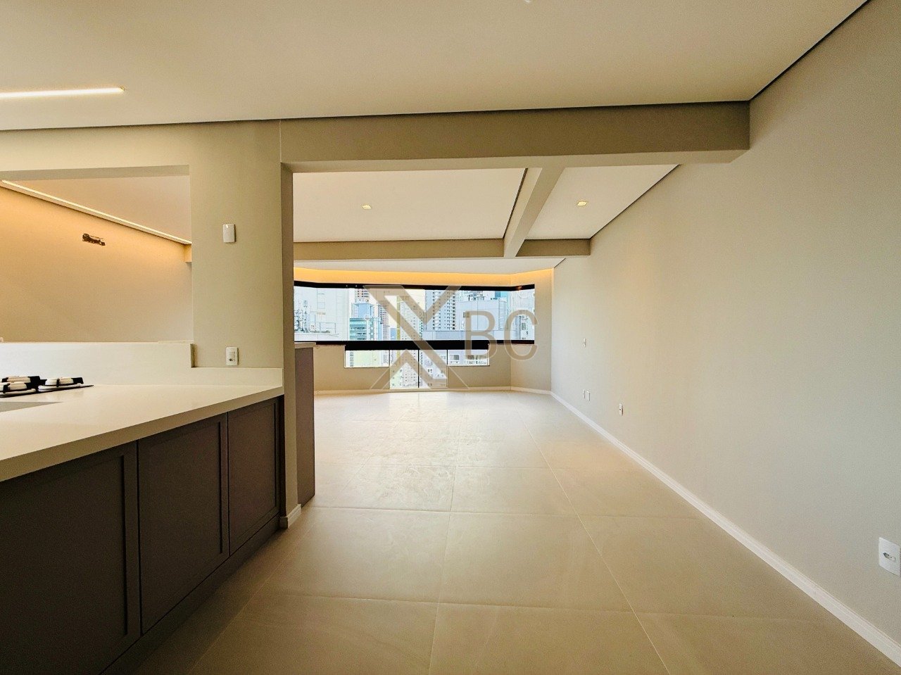 Condomínio Residencial Notre Dame - Apartamento frente mar em Balneário Camboriú