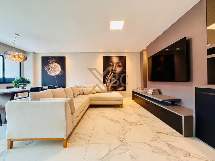Apartamento à venda no Edifício Torre San Francisco na Barra Sul de Balneário Camboriú