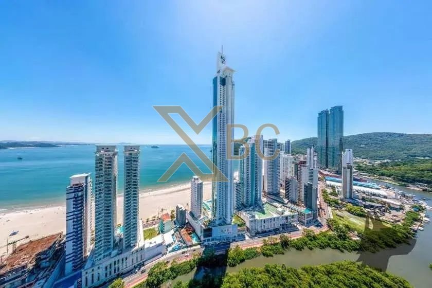 Edifício One Tower - Apartamento com 4 suítes, 4 vagas e vista mar à venda em Balneário Camboriú