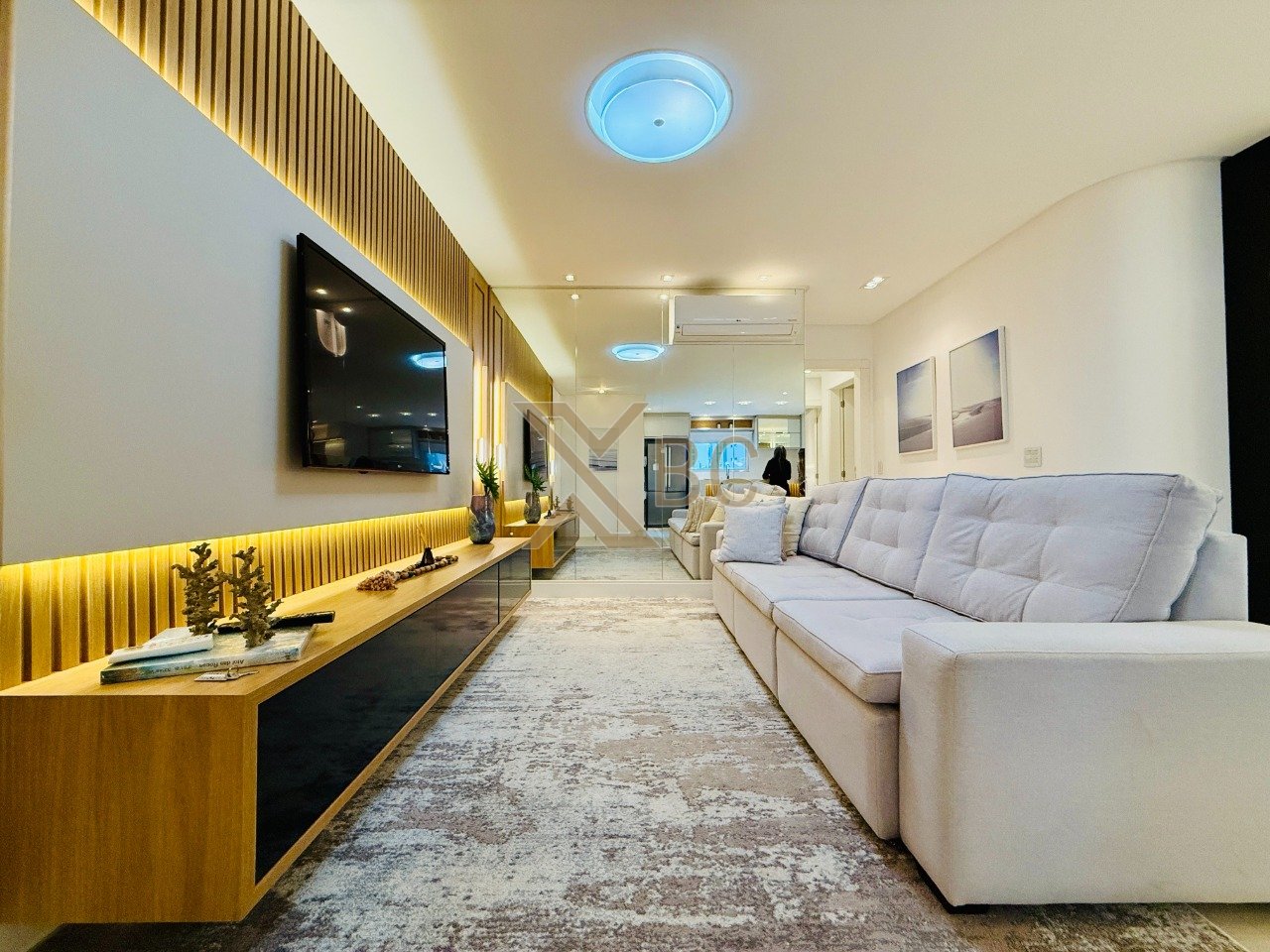 Excelente Apartamento no Edifício Villa di Mare em Balneário Camboriú