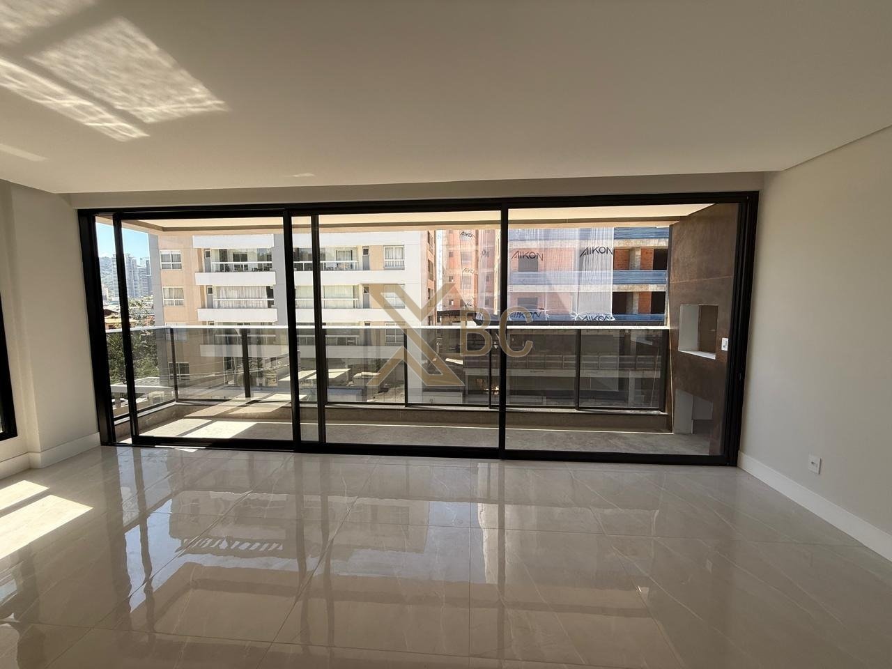 Edifício Brava Vel - Apartamento à venda na Praia Brava em Itajaí
