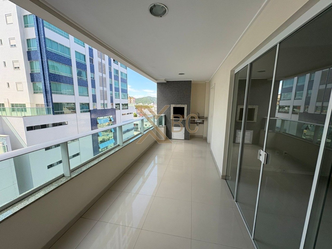 Residencial Vintage - Apartamento com 134m² no Centro de Balneário Camboriú