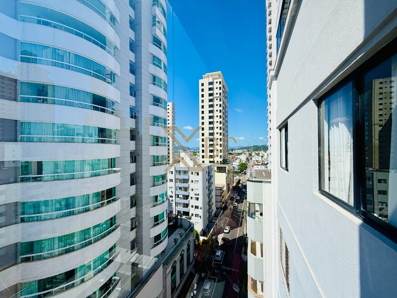 Apartamento à Venda no Edifício Recanto do Mar - Centro de Balneário Camboriú/SC