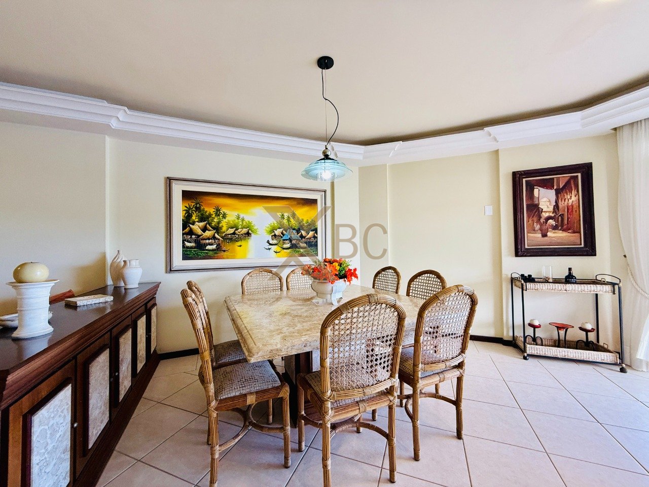 Apartamento Frente Mar no Centro de Balneário Camboriú