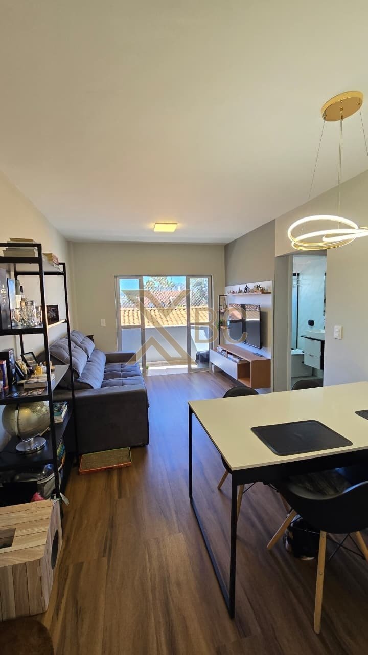 Apartamento à venda no Edifício Paradise - Centro de Balneário Camboriú