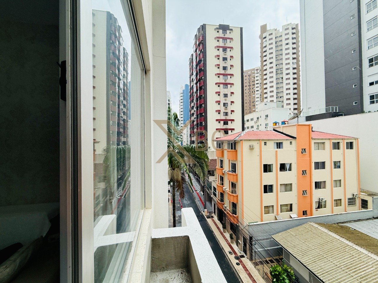 Apartamento à Venda no Centro de Balneário