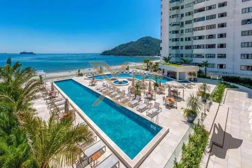 Edifício One Tower - Apartamento com 4 suítes, 4 vagas e vista mar à venda em Balneário Camboriú