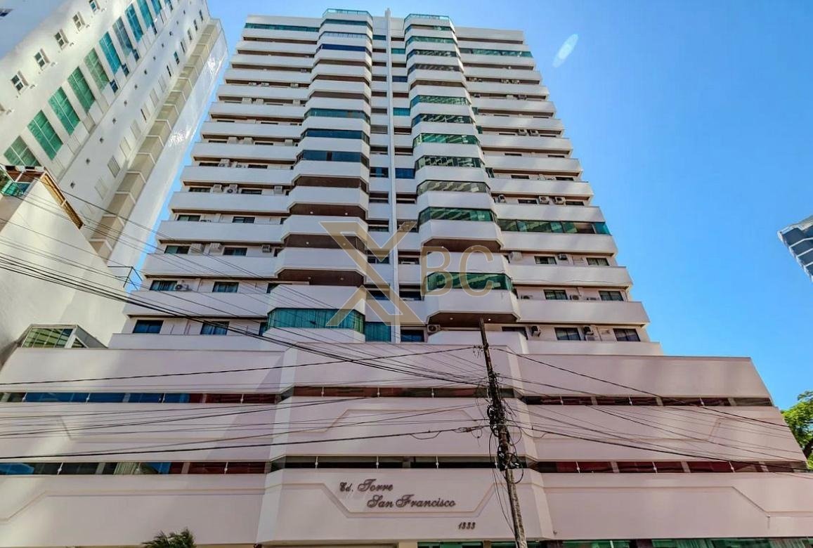 Edifício Torre São Francisco - Apartamento Quadra Mar Mobiliado em Balneário Camboriú