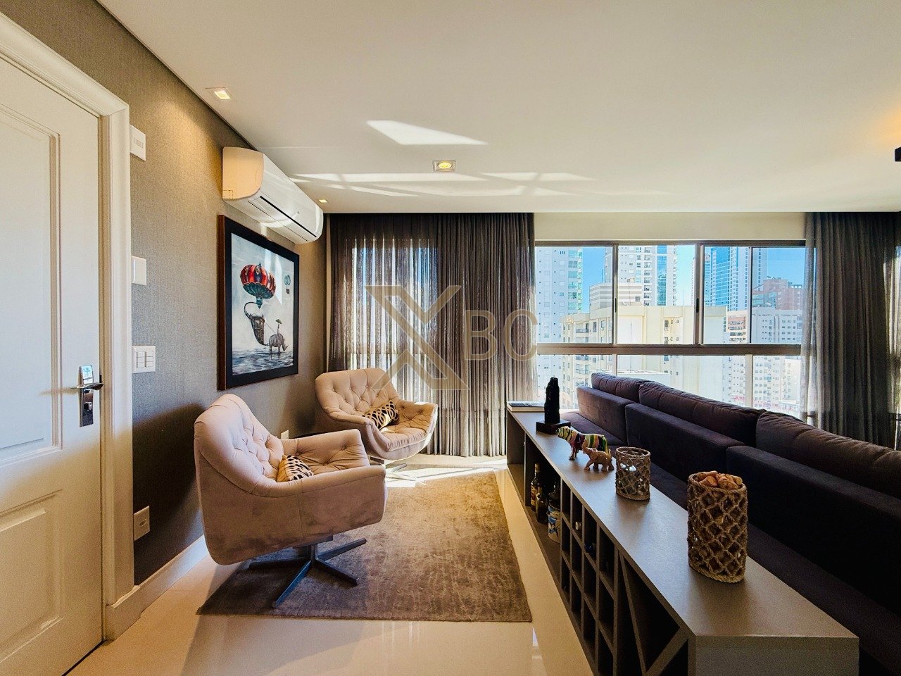 Privilege Residence Embraed - Apartamento quadra mar com 3 suítes e 3 vagas no Centro de Balneário Camboriú