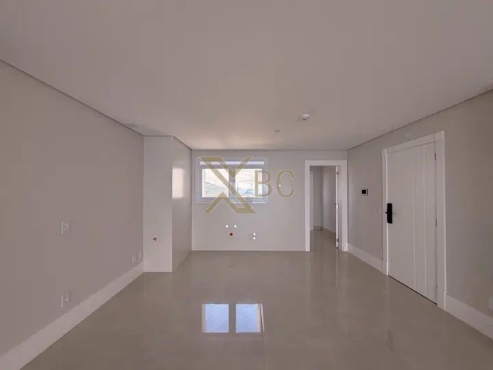 Apartamento 4 dormitórios em Centro Balneário Camboriú