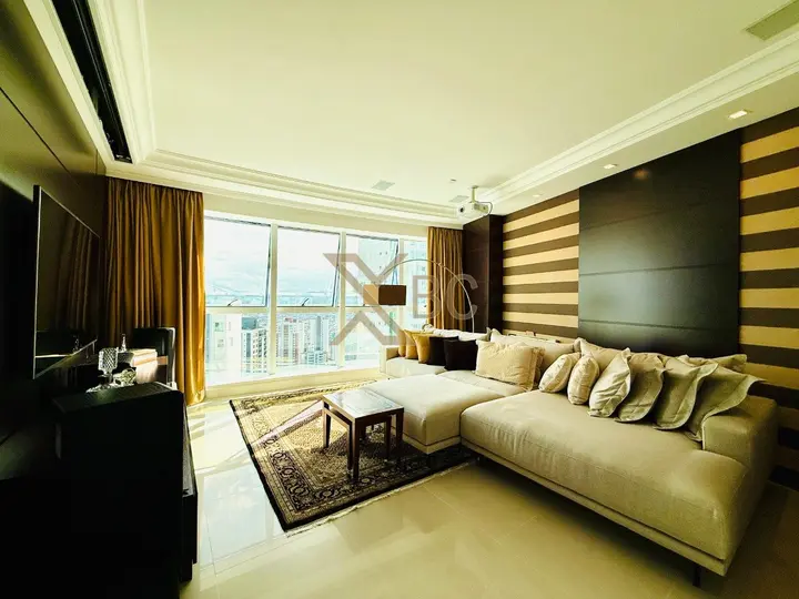 Apartamento Padrão Embraed à Venda na Avenida Brasil | Edifício Alexandria no Centro de Balneário Camboriú