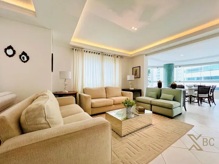 Apartamento no Edifício Petrópolis à Venda | Balneário Camboriú