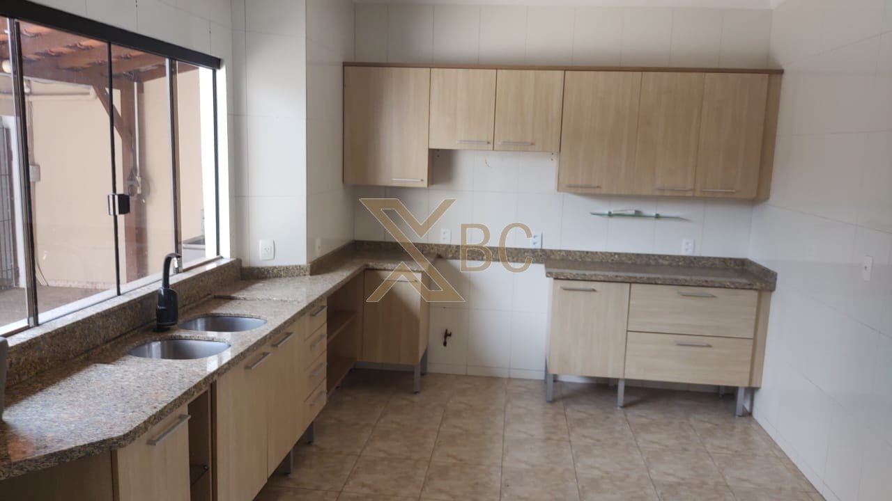 Casa à Venda no Centro de Balneário Camboriú