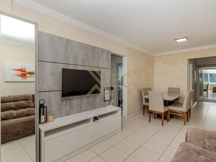 Apartamento 3 dormitórios em Centro Balneário Camboriú