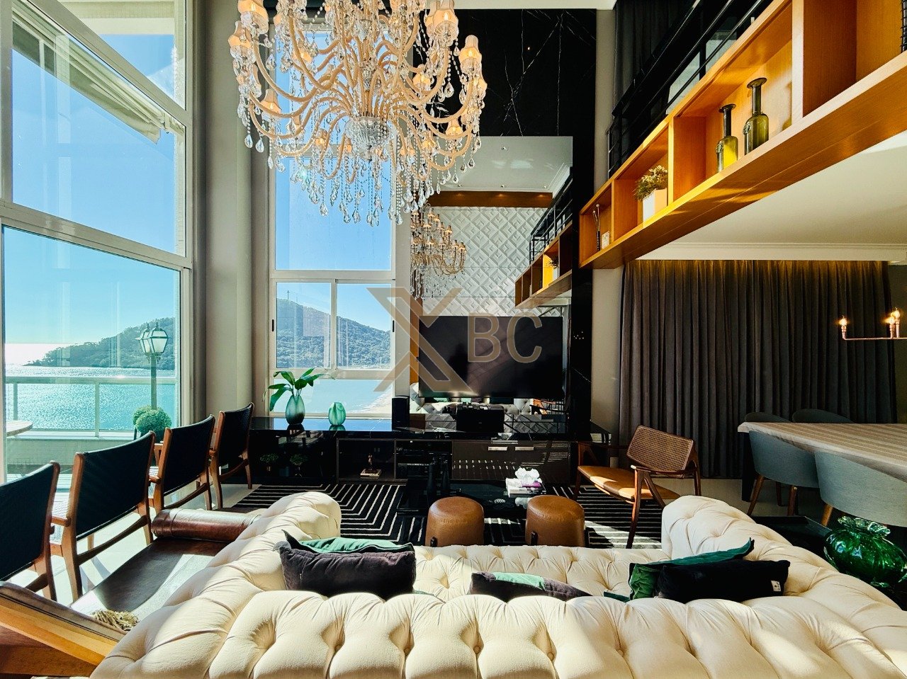 Edifício Renaissance - Apartamento frente mar com 4 suítes, pé-direito duplo e mezanino na Barra Sul de Balneário Camboriú