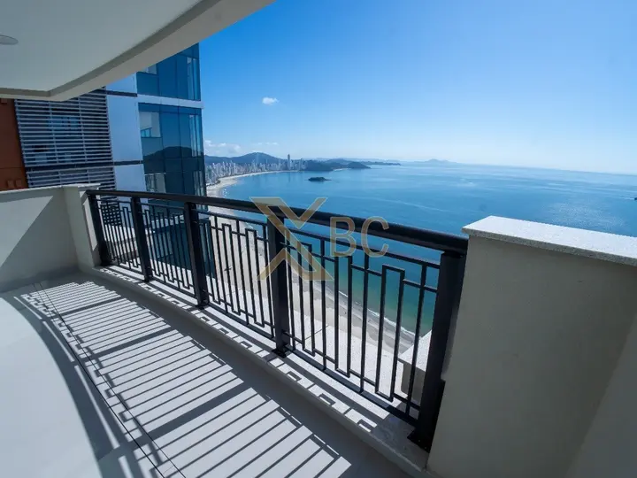 Aurora Exclusive Home - Frente Mar | Apartamento mobiliado com 5 suítes na Avenida Atlântica em Balneário Camboriú