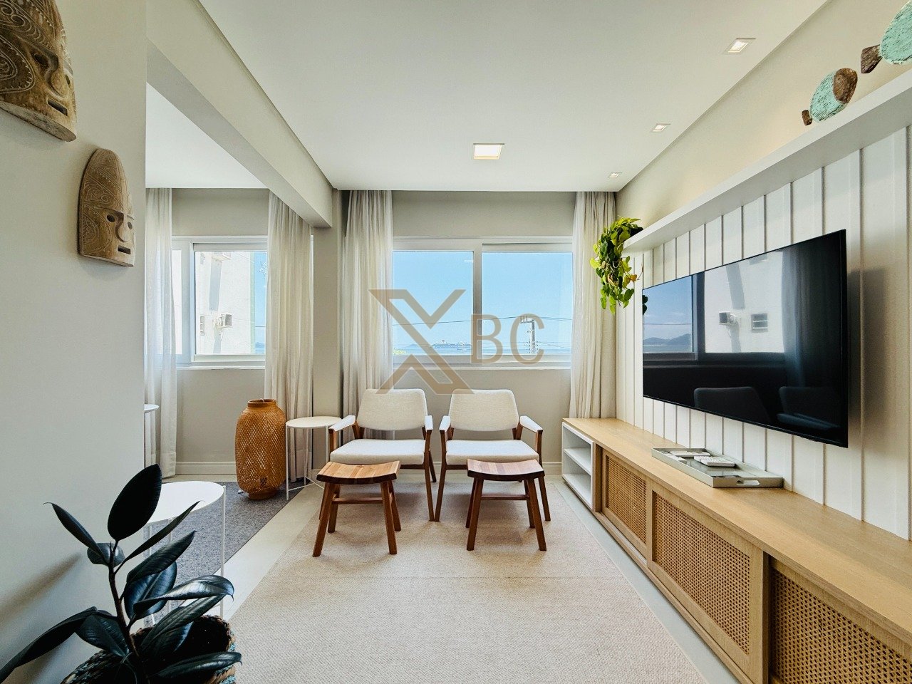 Apartamento no Edifício Gisele na Avenida Atlântica em Balneário Camboriú