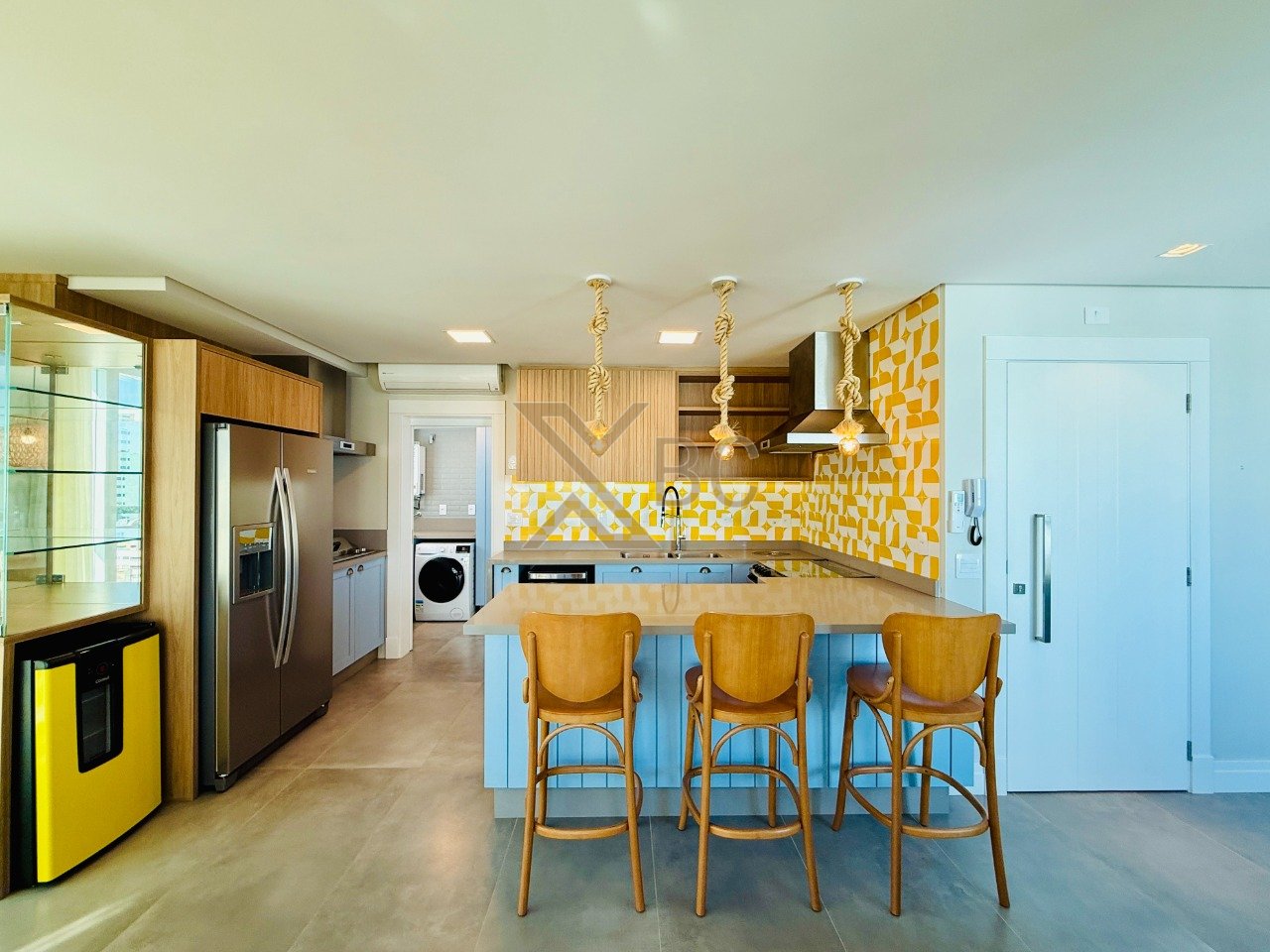 Lindo Apartamento a venda no Centro de Balneário Camboriú