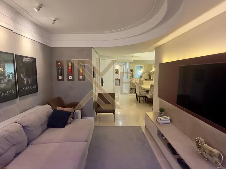 Apartamento 2 dormitórios em Centro Balneário Camboriú