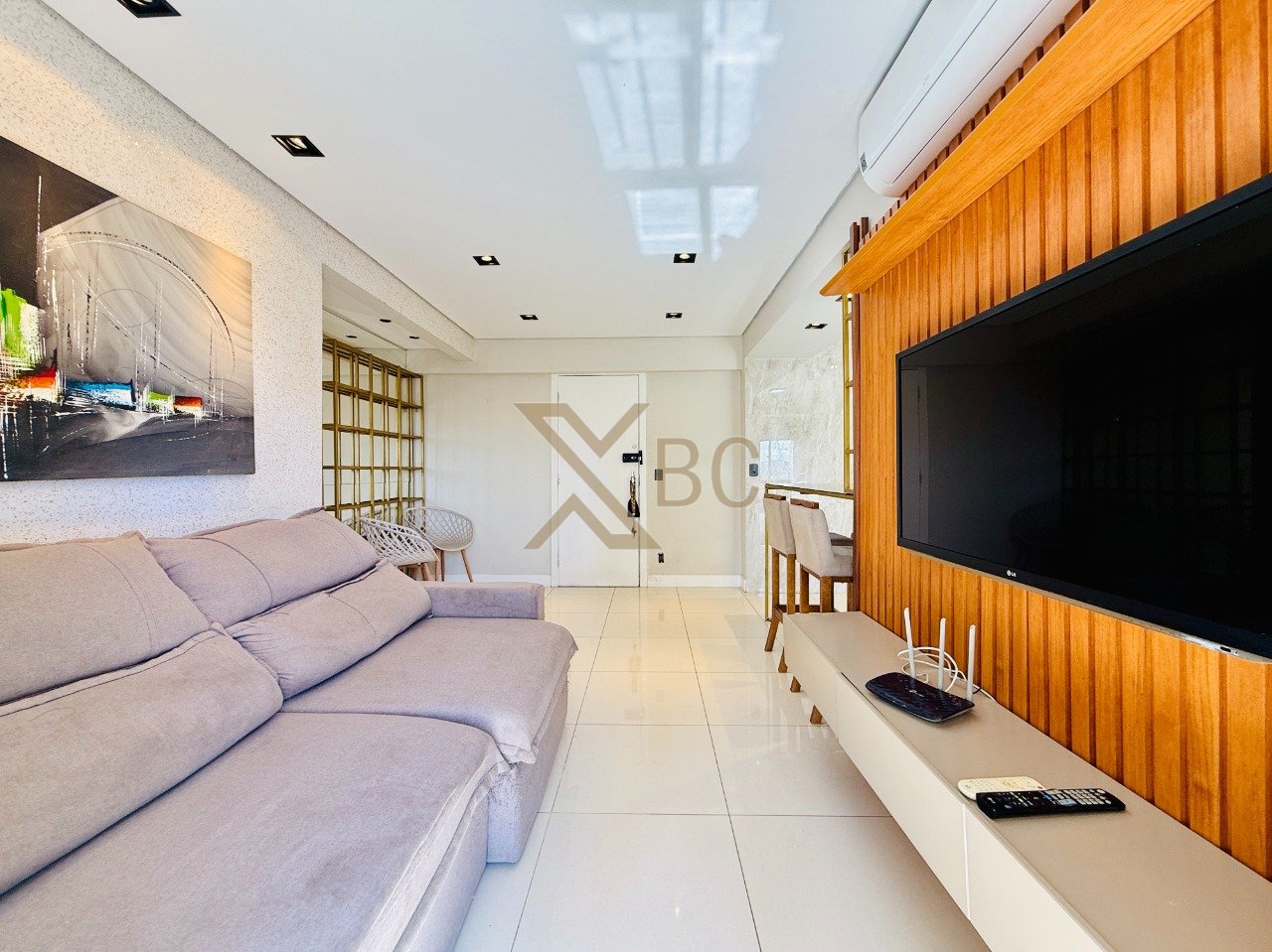 Apartamento Edifício Santos Dumont na Barra Sul de Balneário Camboriú