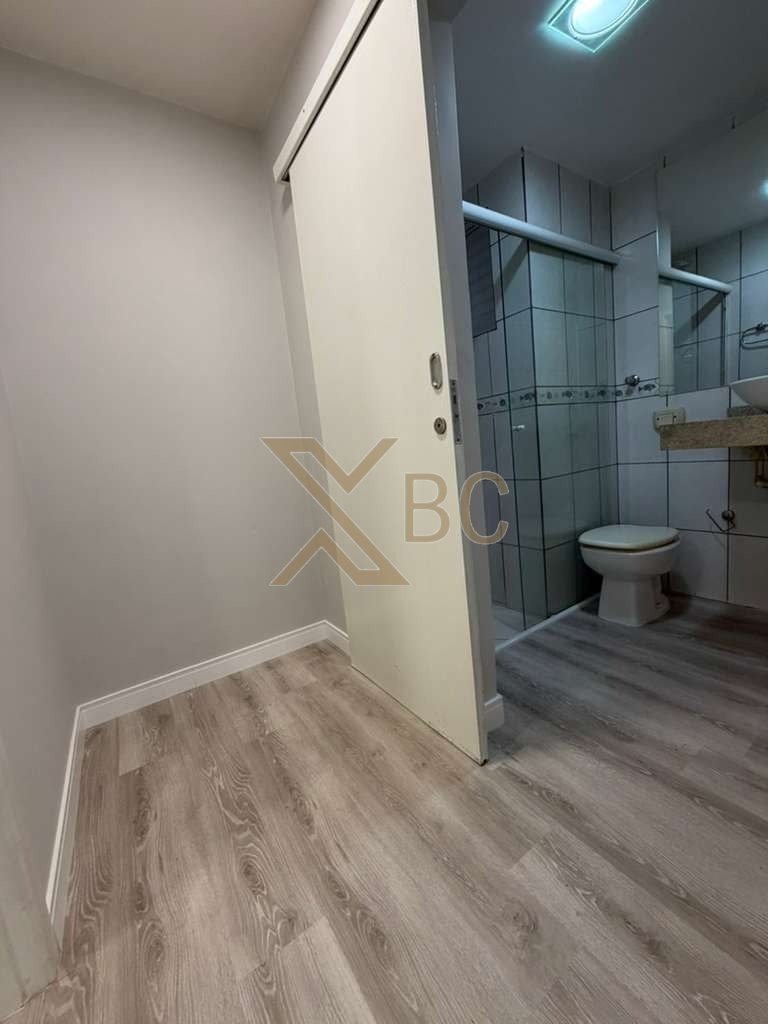 Apartamento à venda no Edifício Via Veneto - Centro de Balneário Camboriú