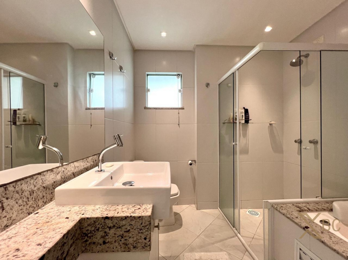 Apartamento no Edifício Petrópolis à Venda | Balneário Camboriú