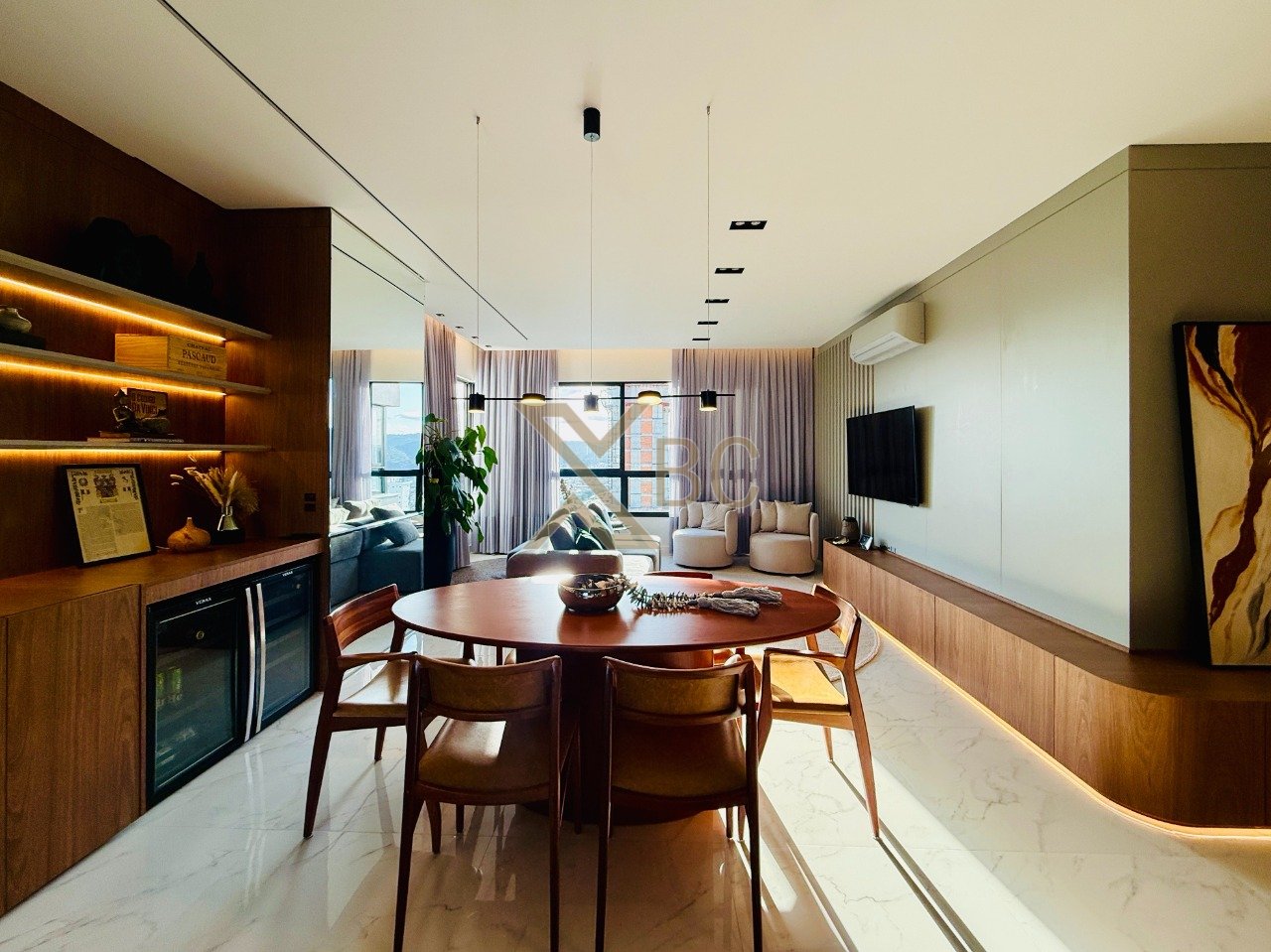 Florence Garden - Apartamento com 3 suítes e lazer completo no Centro de Balneário Camboriú