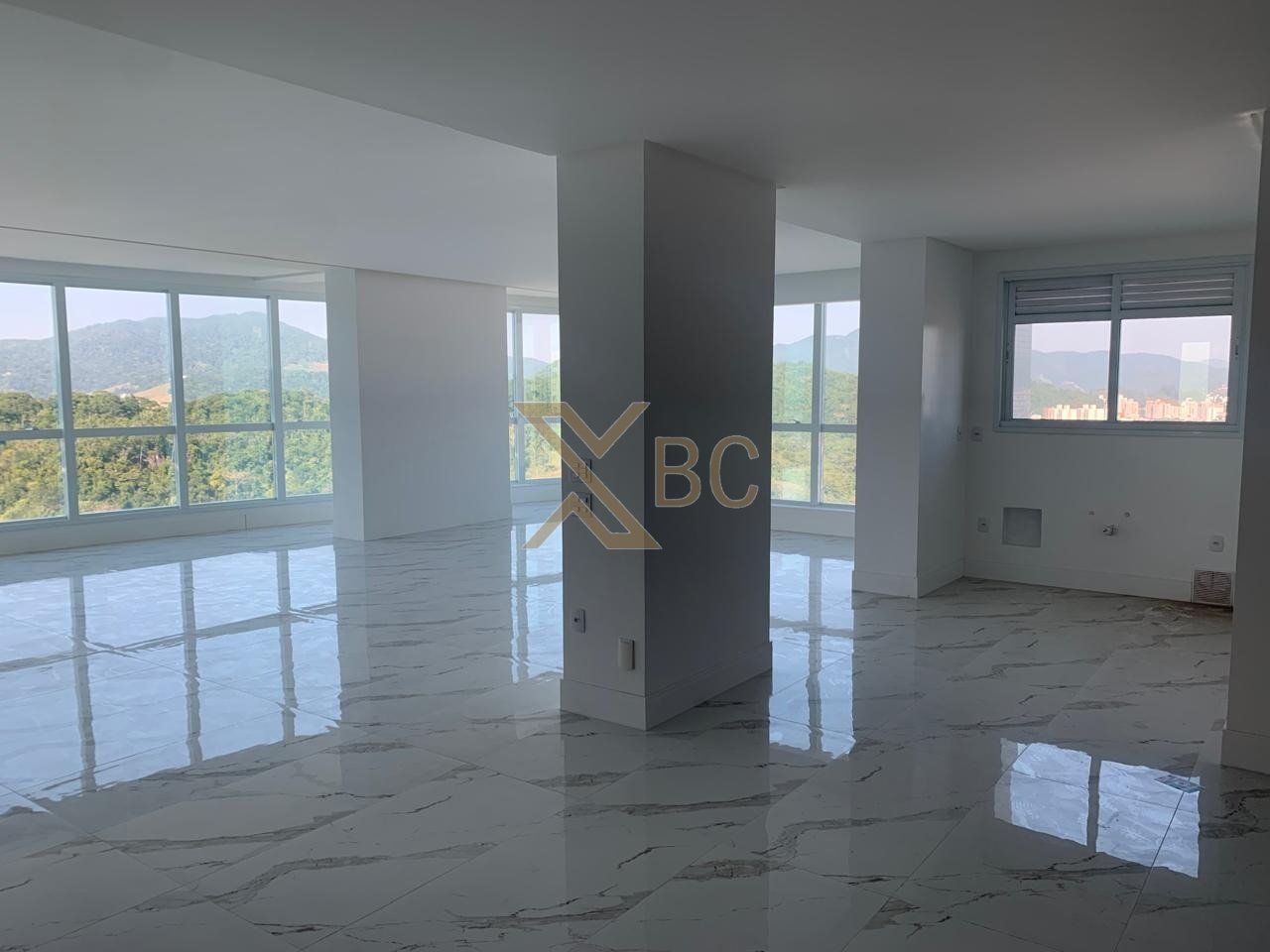 Edifício Marina Beach Tower - Apartamento de Alto Padrão em Balneário Camboriú