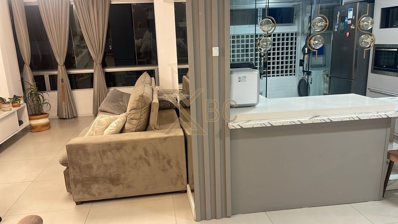 Edifício Itamaraty - Apartamento Frente Mar em Balneário Camboriú