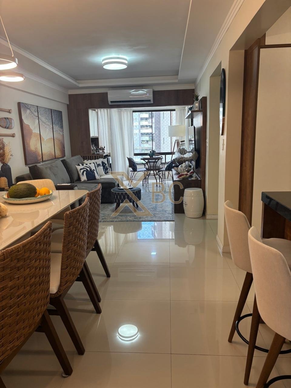 Apartamento à venda no Edifício Interlagos no Centro de Balneário Camboriú