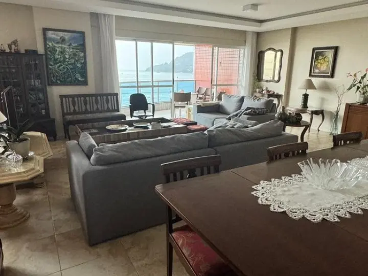 Number One - Apartamento Frente Mar com 4 Dormitórios no Centro de Balneário Camboriú