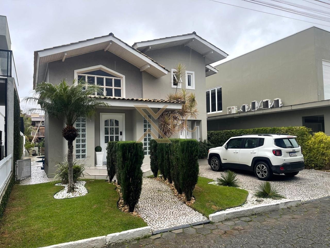 Casa em Condomínio Fechado no Bairro Barra à Venda - Balneário Camboriú